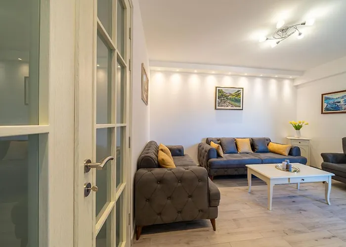 Boka View Luxury Suite - With Free Garage Parking