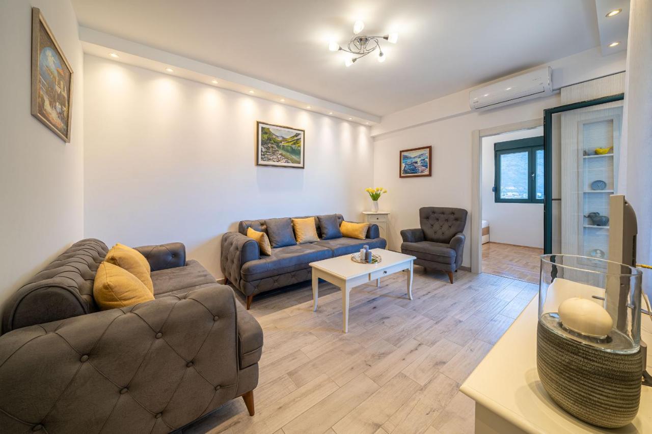Boka View Luxury - With Free Garage Parking דירה קוטור