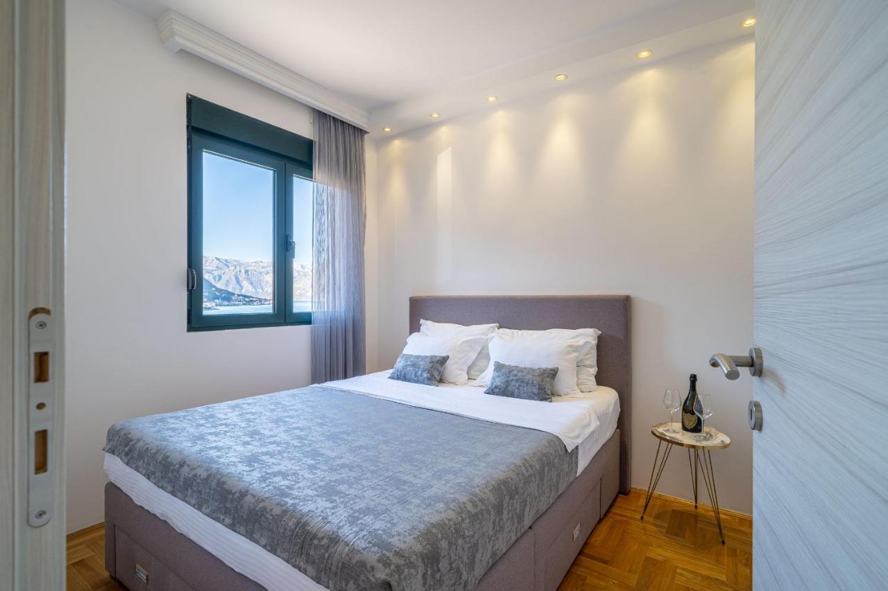 Boka View Luxury - With Free Garage Parking Appartement Kotor