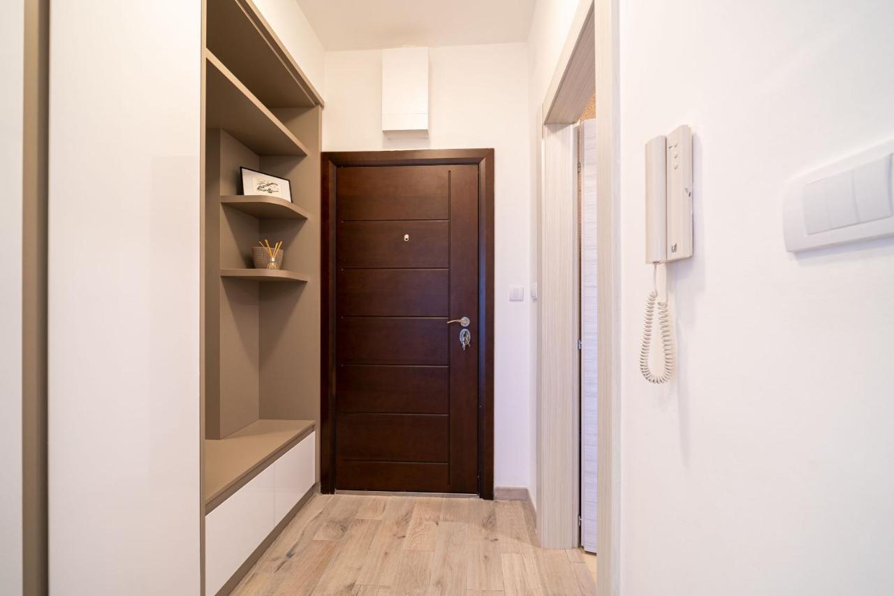 Boka View Luxury - With Free Garage Parking דירה *